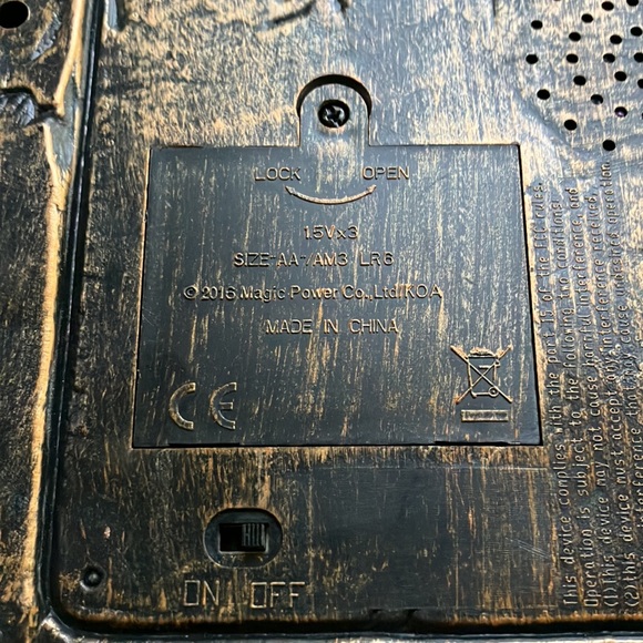 Grandin Road Spooky Haunted Movie Projector - Picture 6 of 7